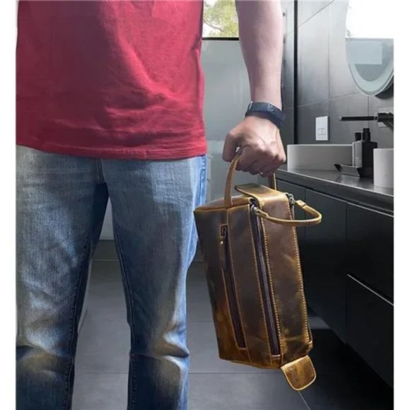 NEW BUFFALO Leather Toiletry Bag - Picture 6 of 7